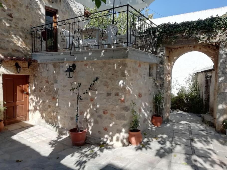 Villa Sofita With Tzakouzi Maroulas Екстер'єр фото
